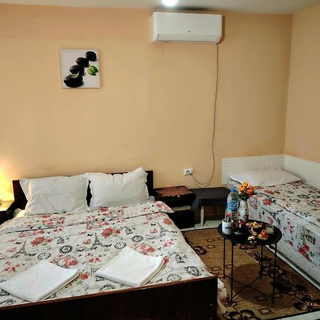 Guest House Emiliya Ovchartsi  외부 사진