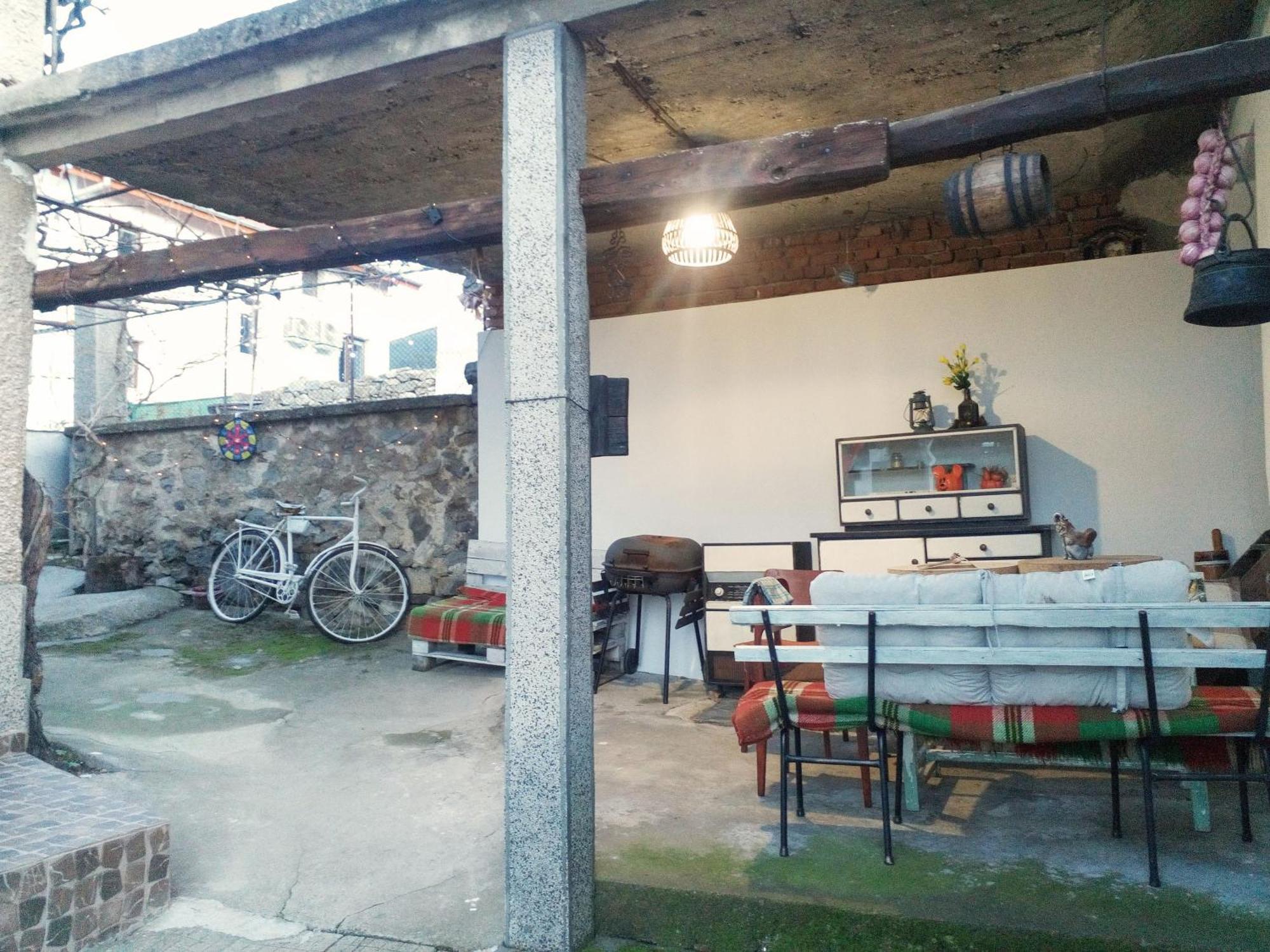 Guest House Emiliya Ovchartsi  외부 사진